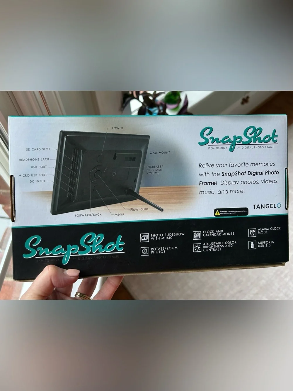 Tangelo Sleek Black 7” Digital Photo Frame